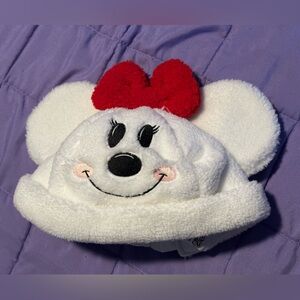 Charming Cakeworthy White and Red Minnie Hat
